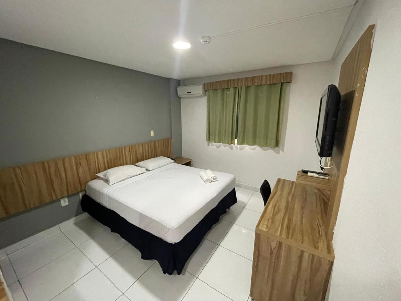 Cr Hotel Bueno - Antigo Hotel Serras De Goyaz Гояния Экстерьер фото