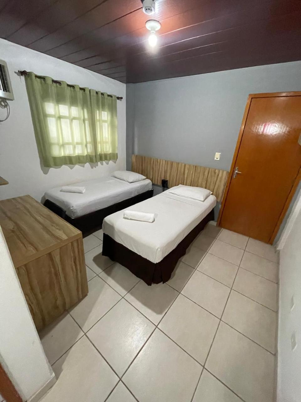 Cr Hotel Bueno - Antigo Hotel Serras De Goyaz Гояния Экстерьер фото A room at a love hotel in Brazil