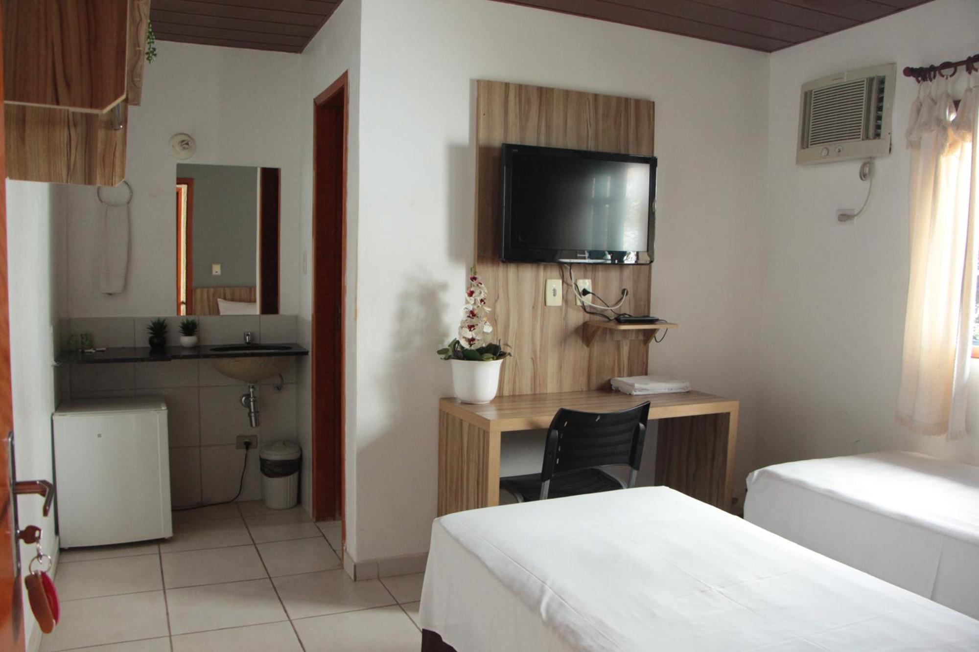 Cr Hotel Bueno - Antigo Hotel Serras De Goyaz Гояния Экстерьер фото