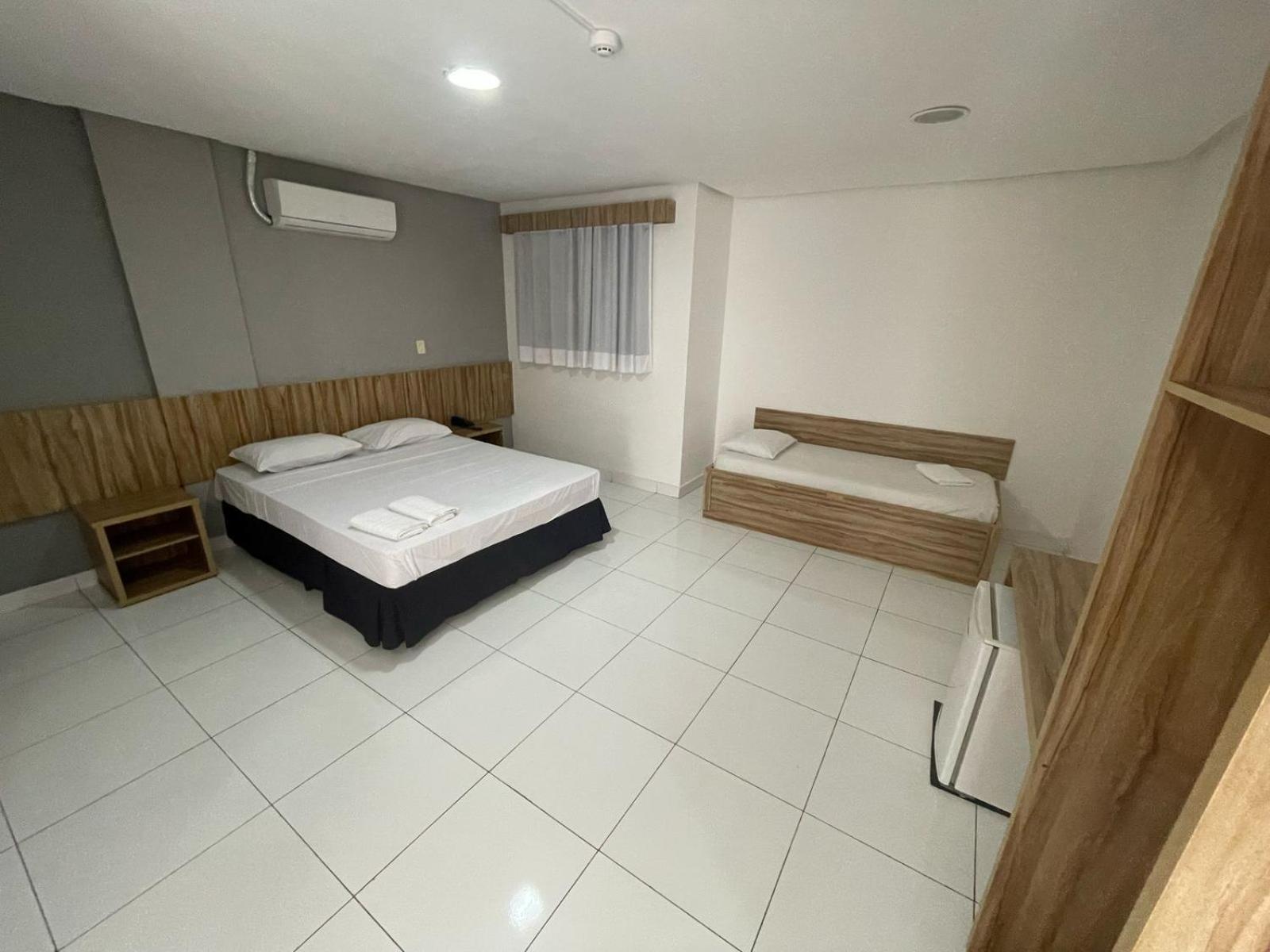 Cr Hotel Bueno - Antigo Hotel Serras De Goyaz Гояния Экстерьер фото